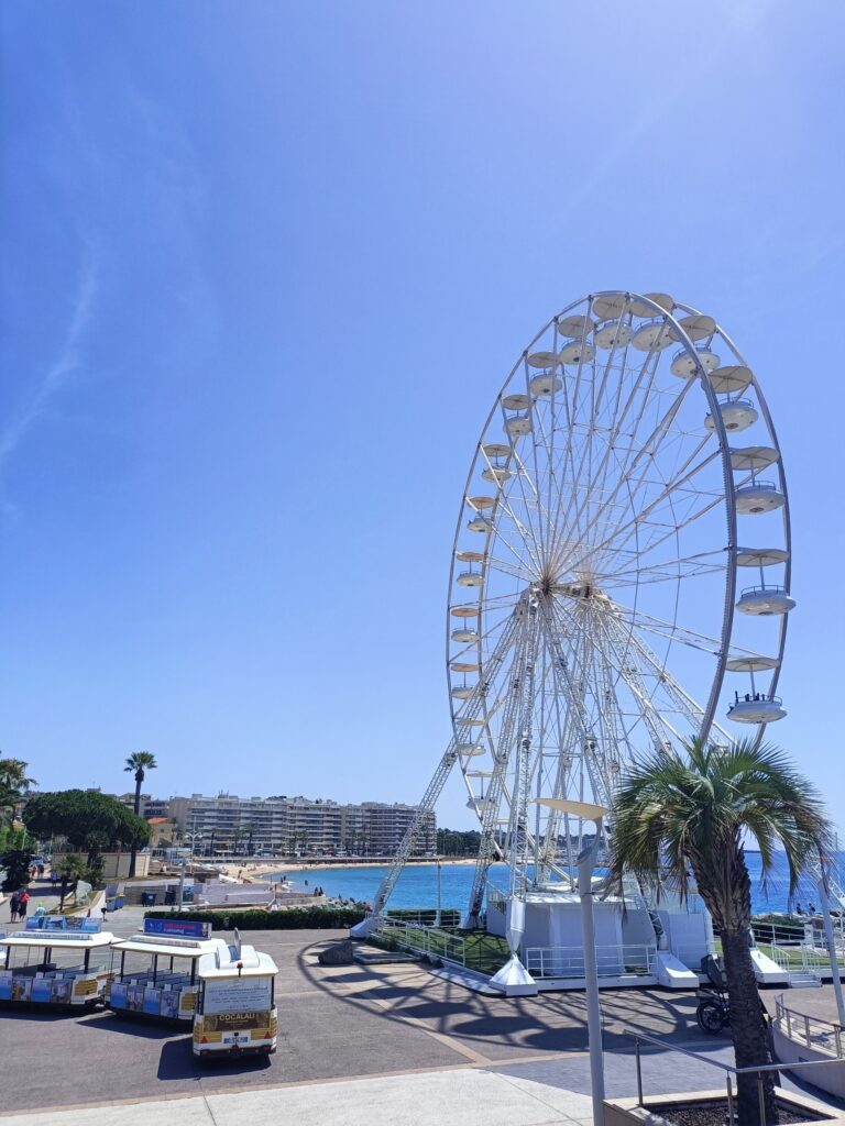 Visit Saint-Raphaël: Travel Guide