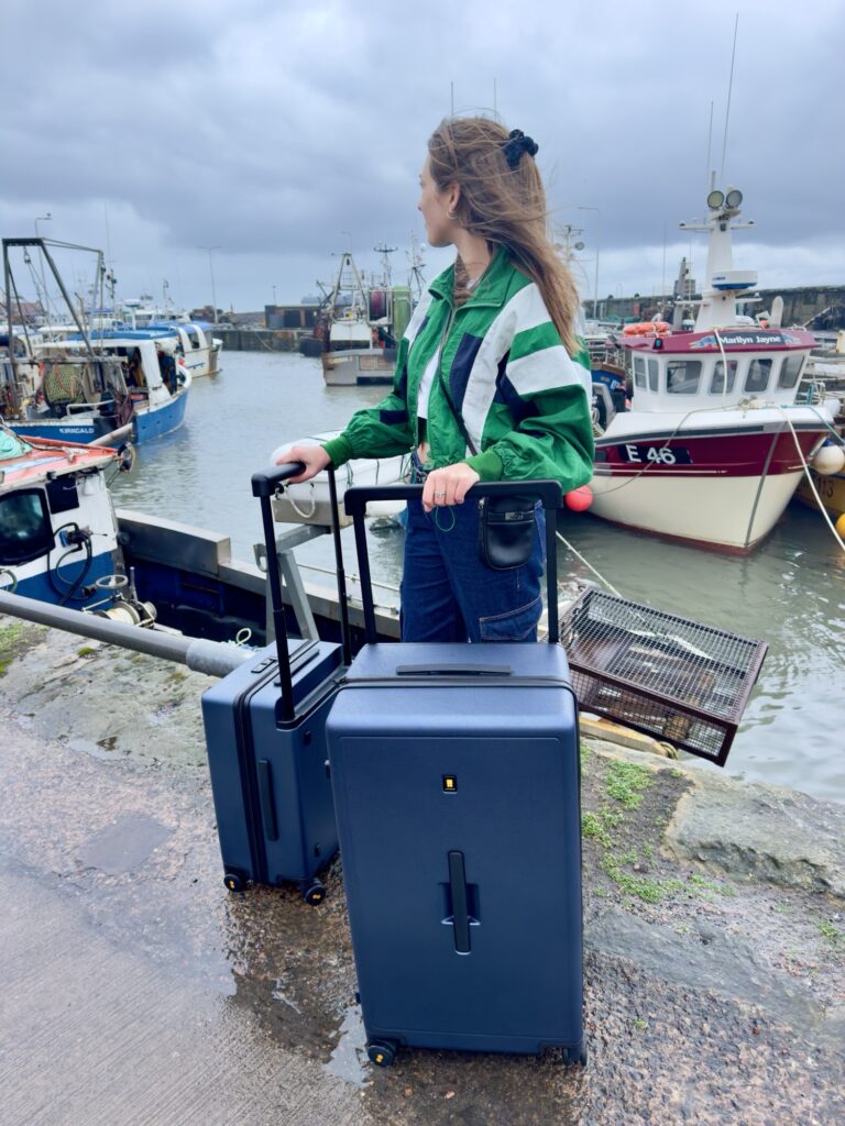 Level8 Luggage Review: Voyageur Suitcase – Is It Worth Buying?